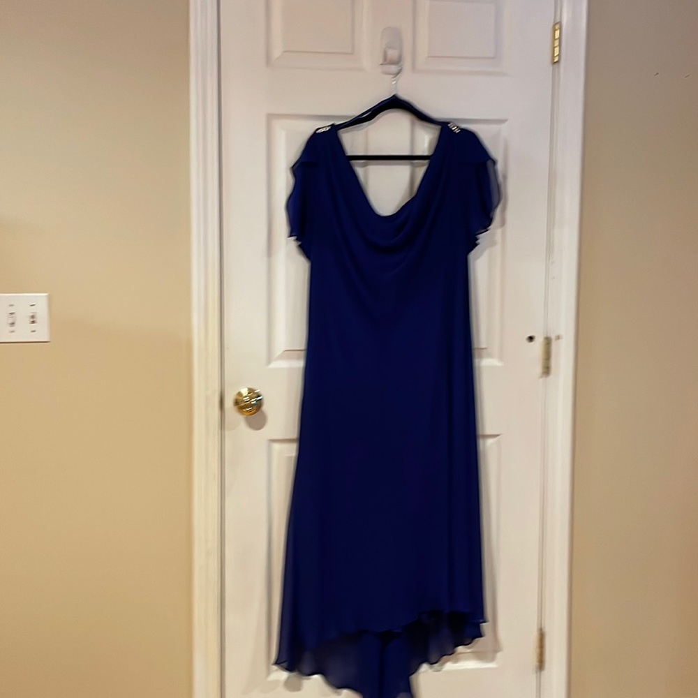 Elegant,royal blue formal dress. Size 24W